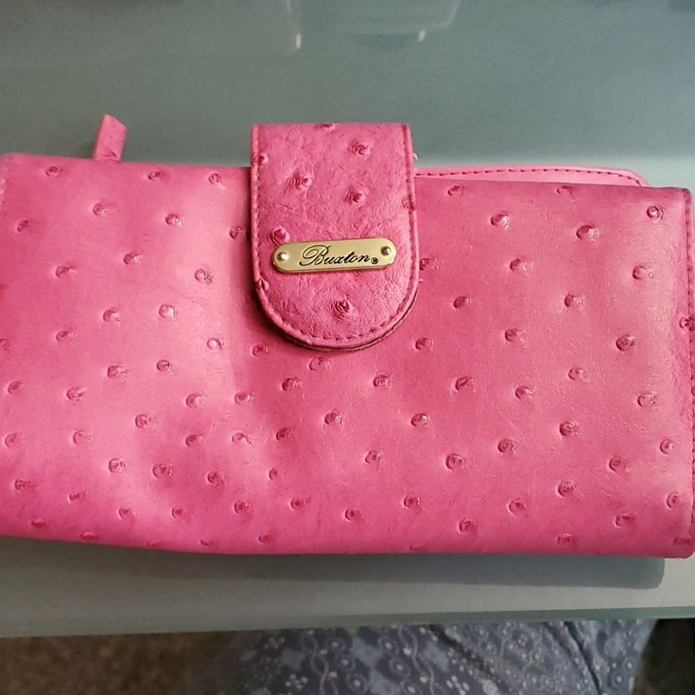 Buxton women's wallet
